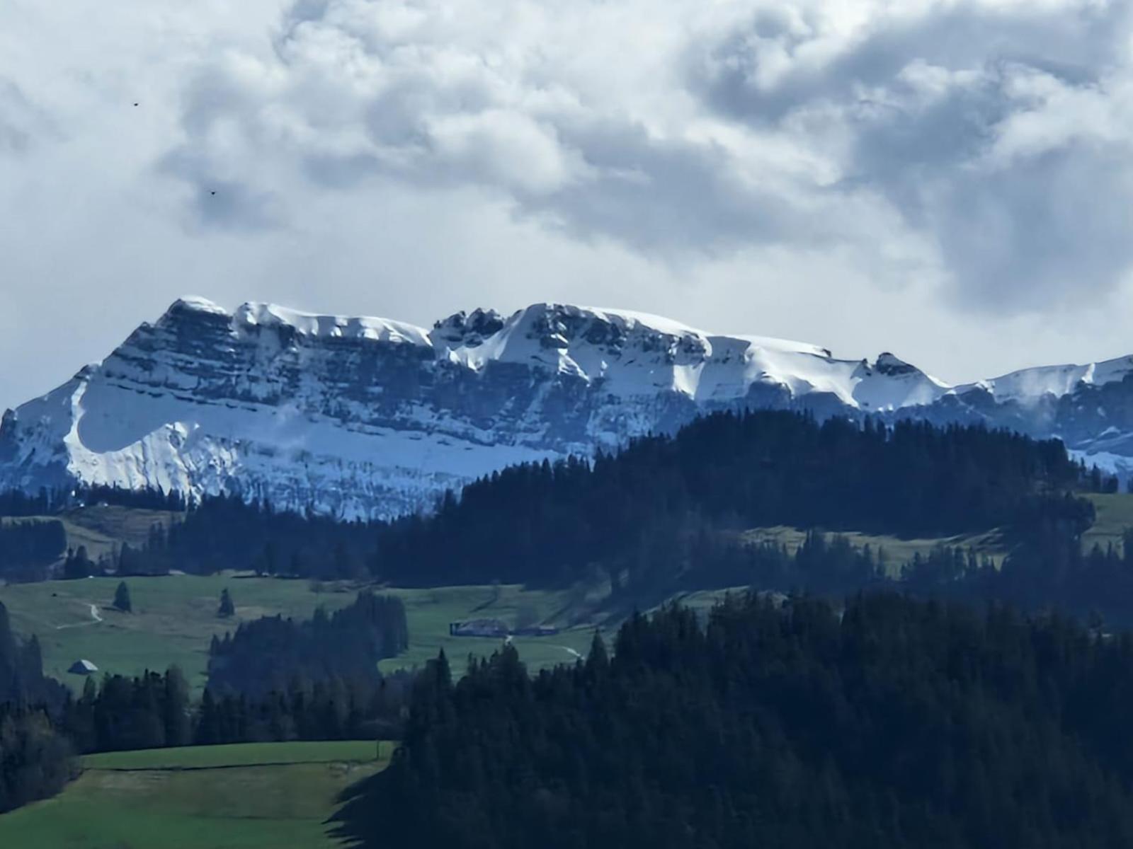 Апартаменты Emmental Ferien Лангнау Экстерьер фото
